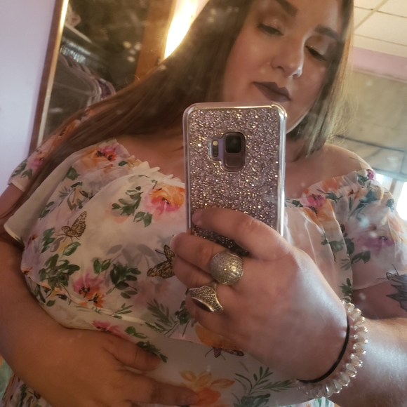 Meet your Posher, Nicole - Picture 4 of 5